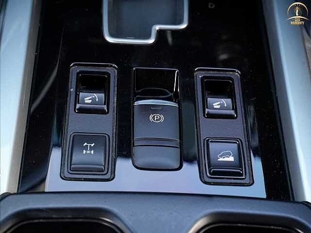 Nissan Terra 2.3 VL 4 WD 9กว 3924