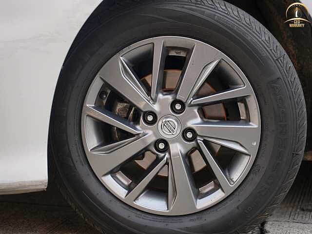 Nissan Almera 1.2 E Sportech 4กณ 1475