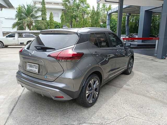 Nissan Kicks V