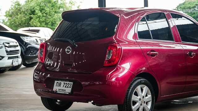 Nissan March E XTRONIC CVT FWD 1.2i