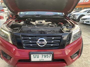 Nissan NP300 King Cab 2dr Ext. Cab Calibre E 6sp RWD 2.5DCT (Black Edition) สีแดง
